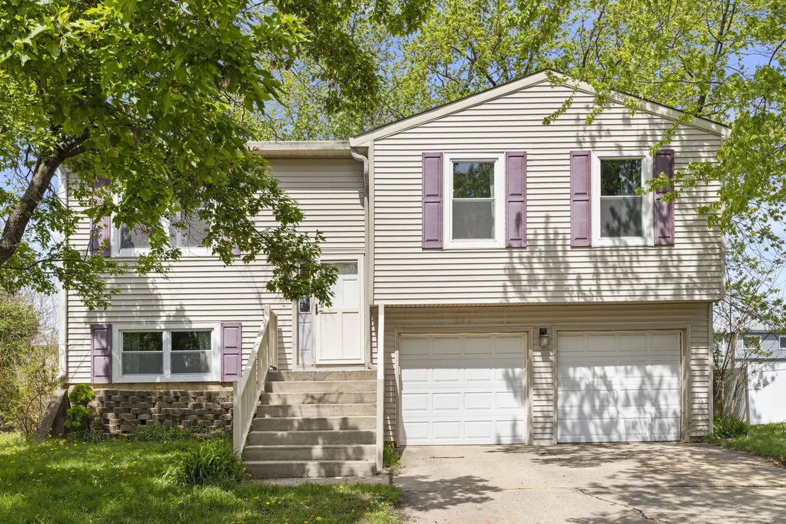 Photo of 266 Seneca Way