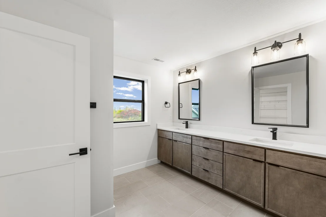Photo of 407 Harpers Ferry