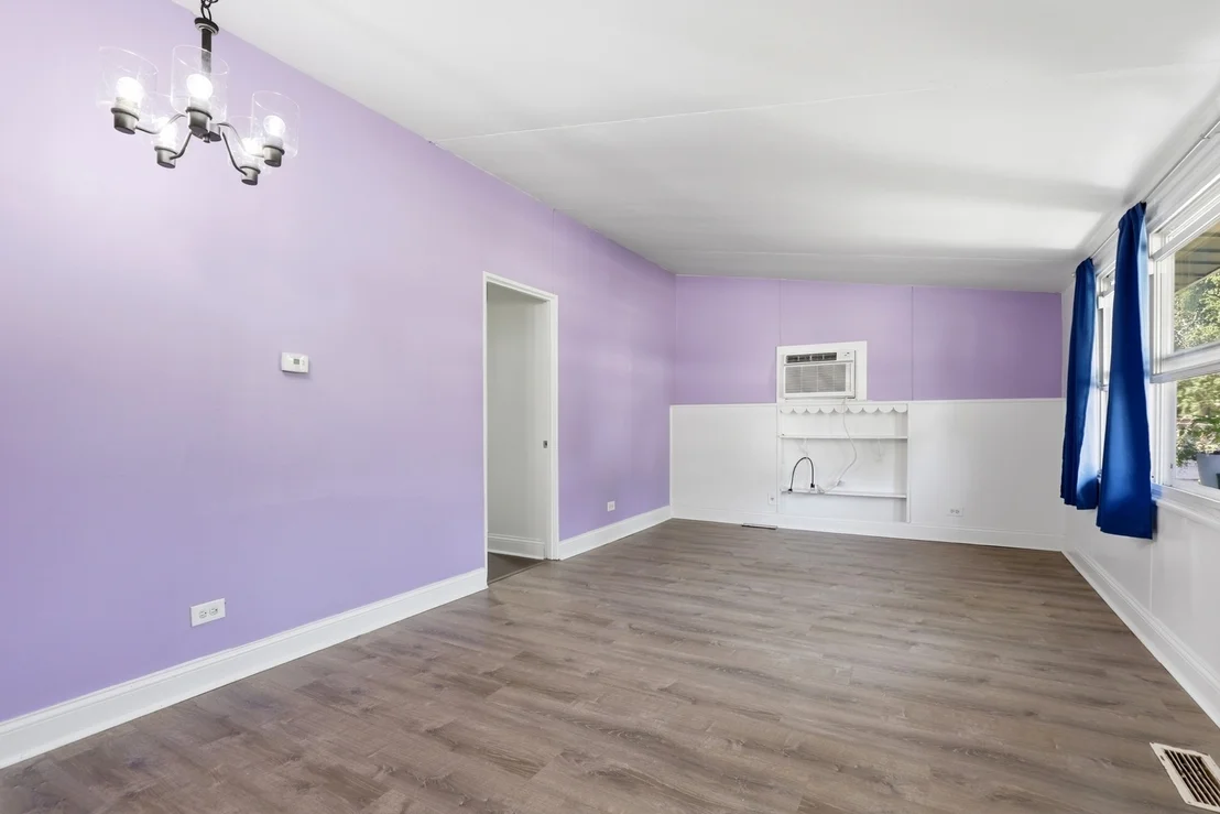 Photo of 253 Tiverton Lane