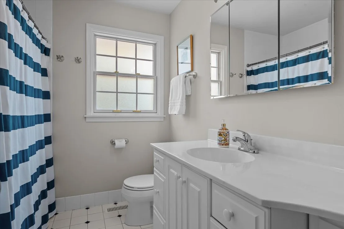 Photo of 1109 Terrace Lane
