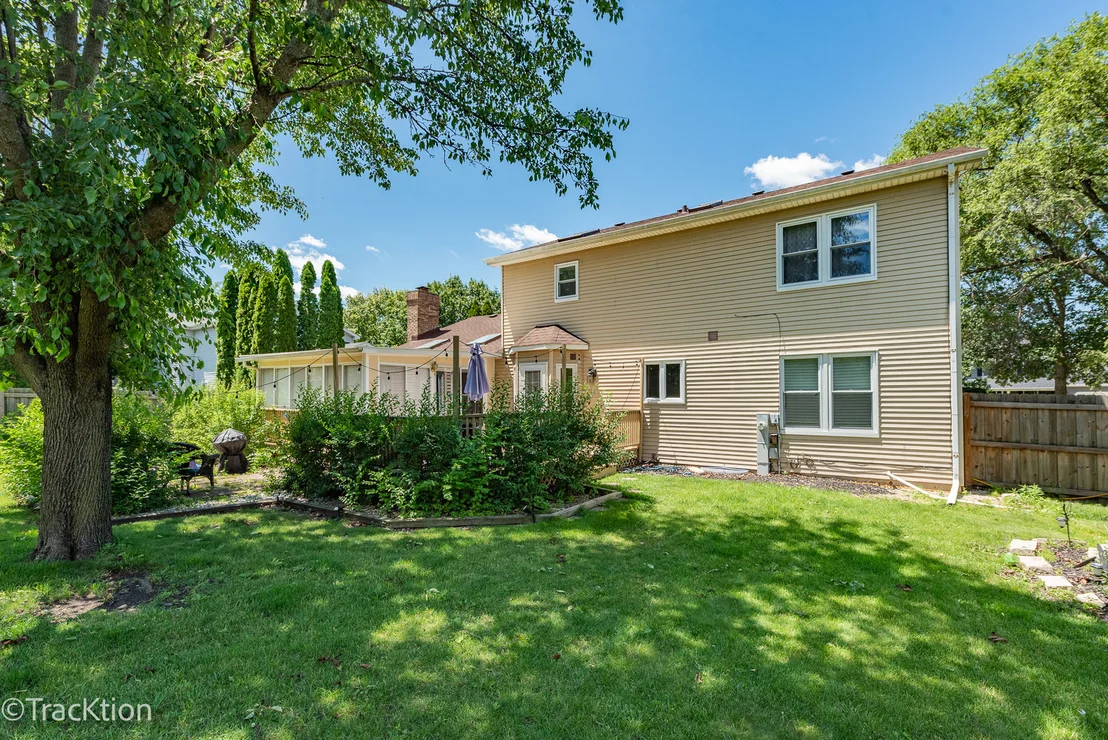 Photo of 360 Lakeview Drive