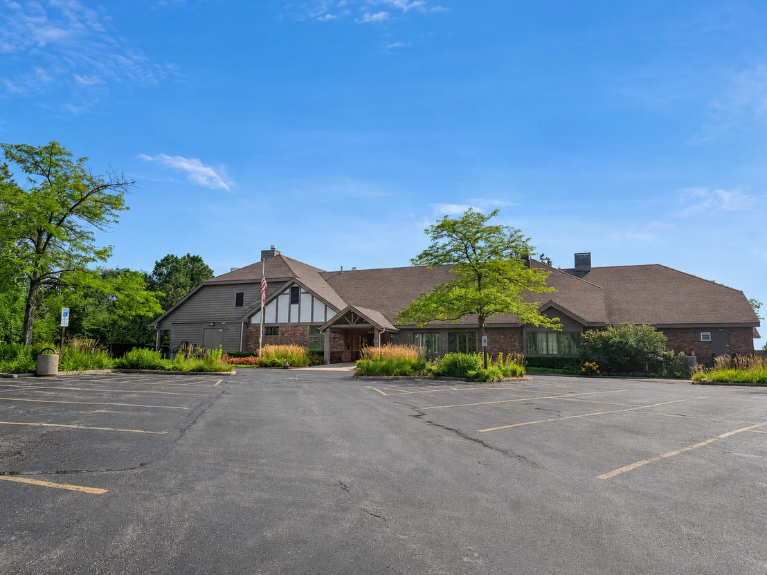 Photo of 2811 FOREST Lane