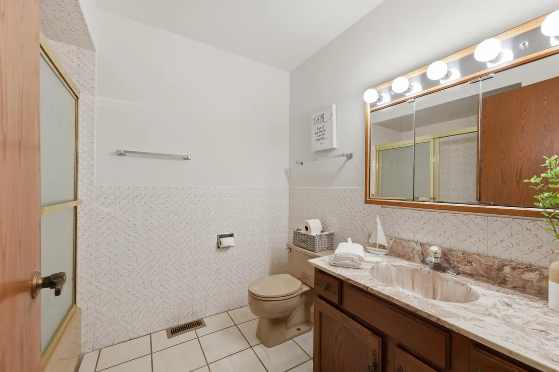 Photo of 139 Harding Avenue
