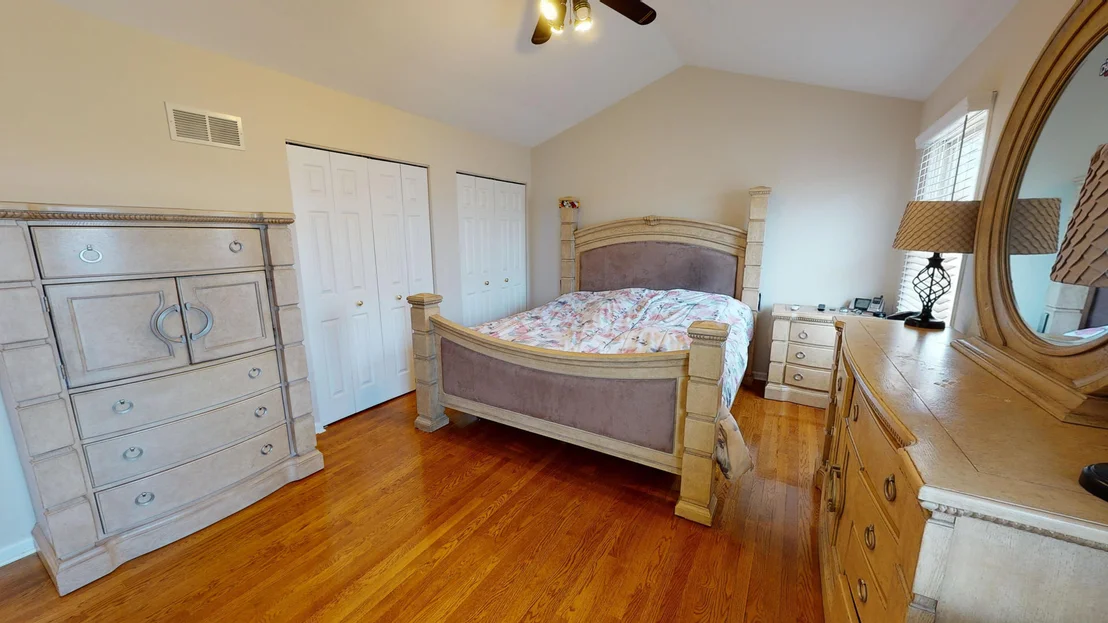 Photo of 337 Windsor Drive