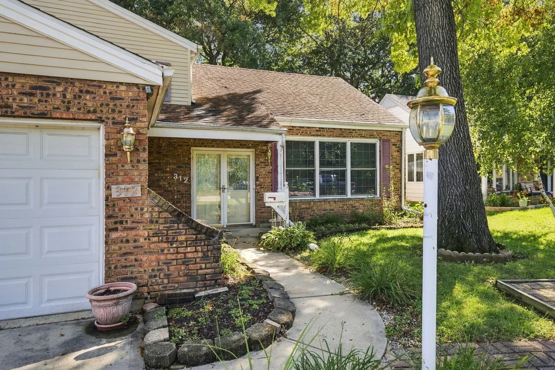 Photo of 312 Earl Avenue