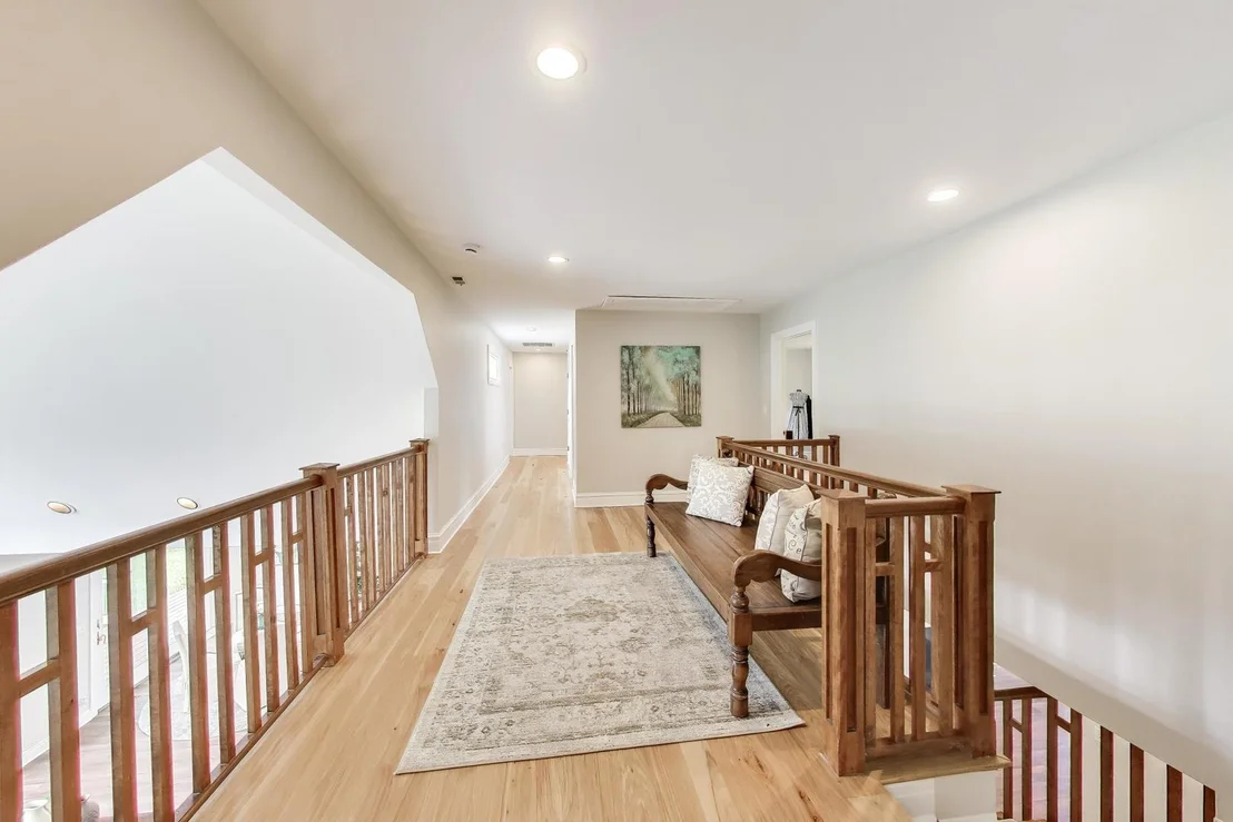 Photo of 2074 Greenview Road