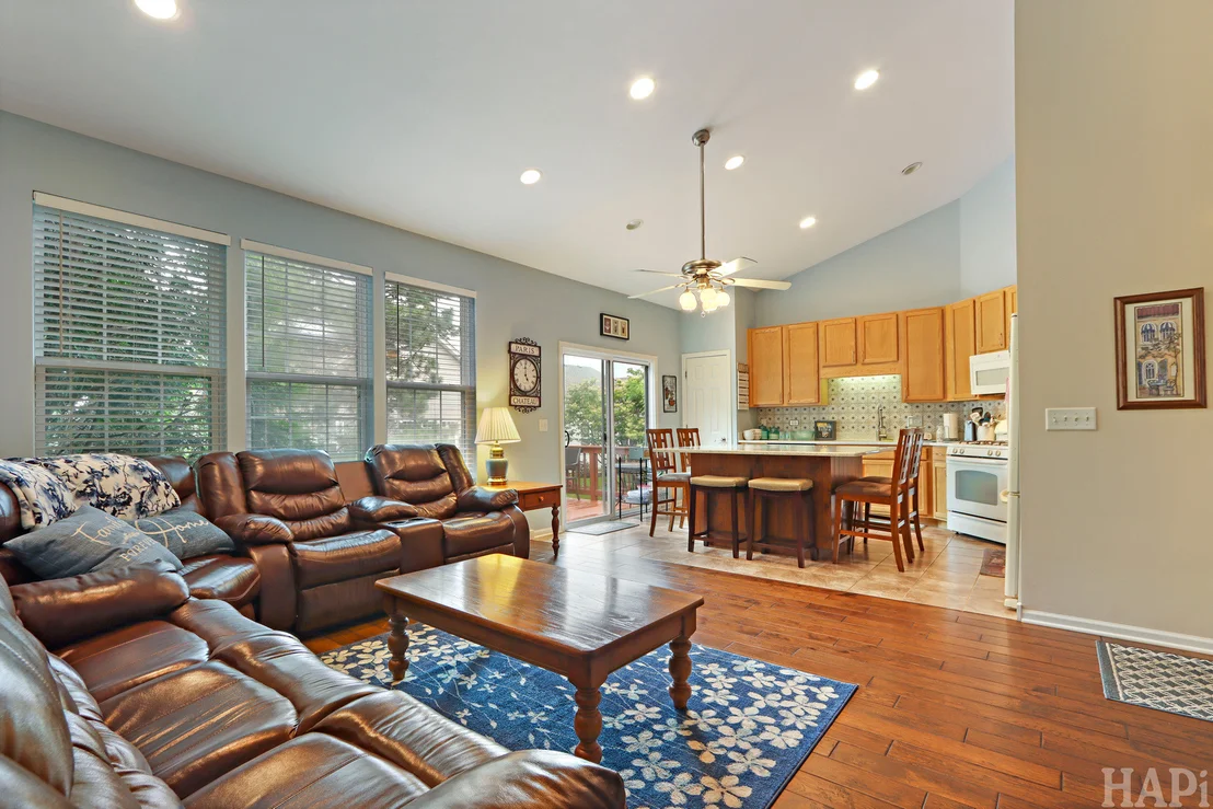 Photo of 5952 Leeds Road