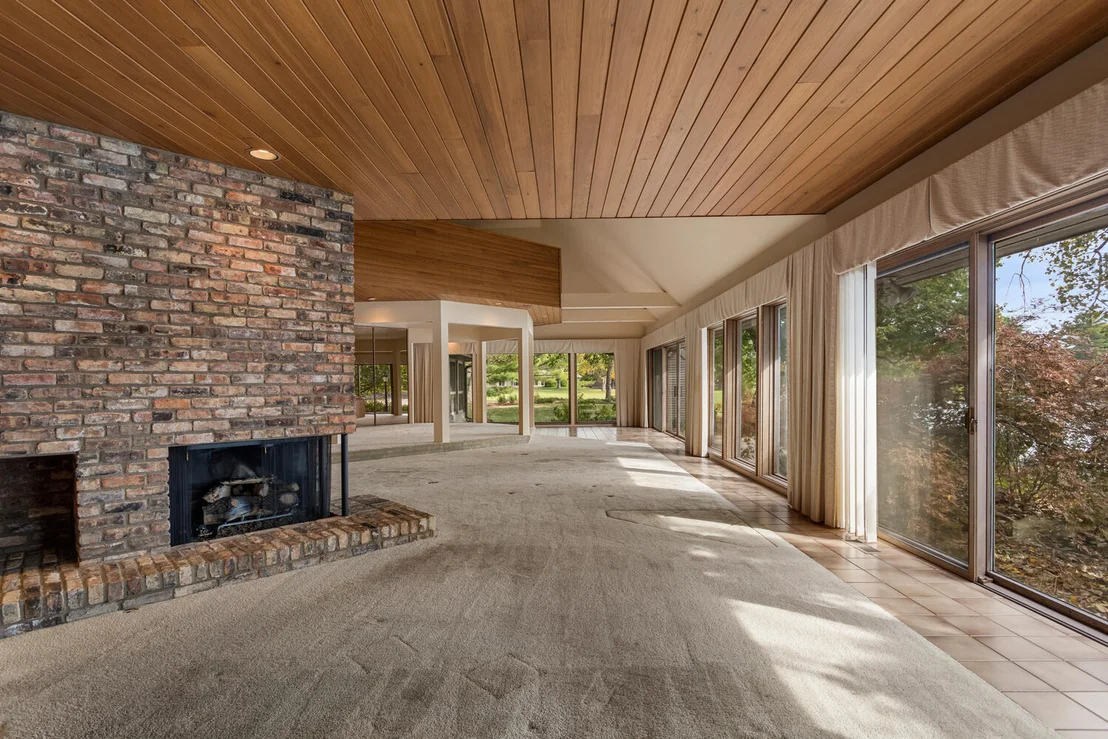 Photo of 4002 Lakepoint Road
