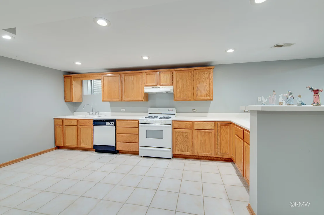 Photo of 1216 W Grove Street