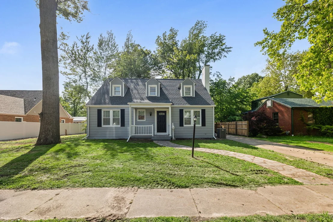 Photo of 418 Cedar Street