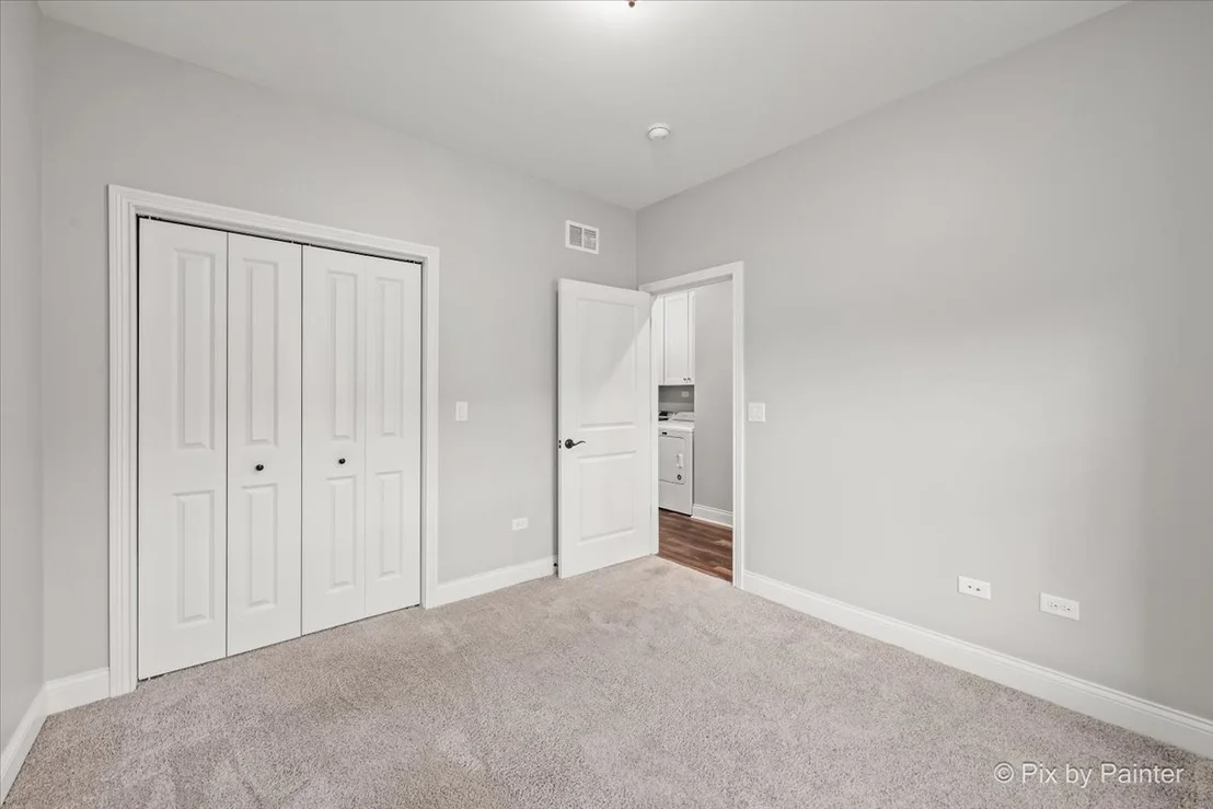 Photo of 735 Harper Avenue