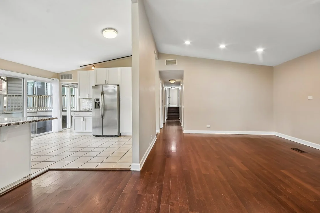 Photo of 385 ANNE Terrace