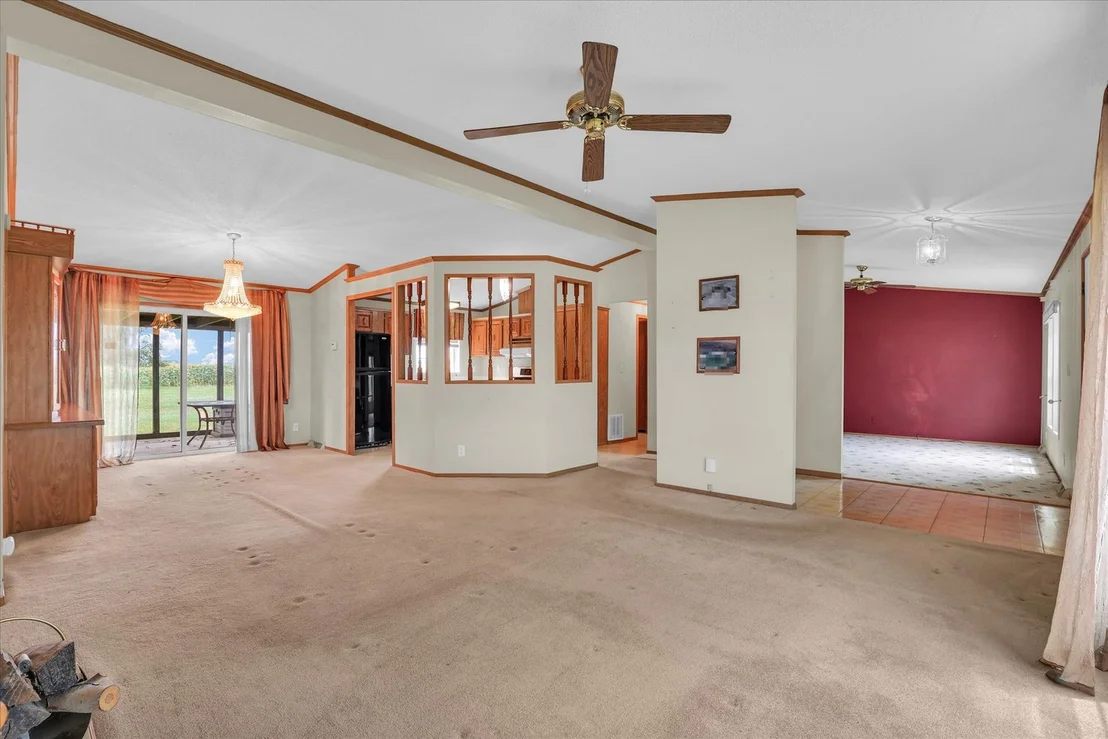 Photo of 425 County Road 1575 E