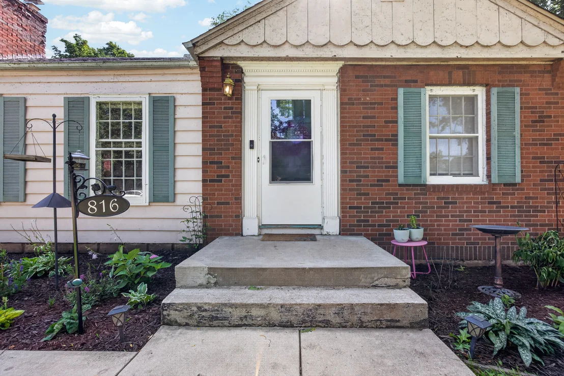 Photo of 816 Manchester Road
