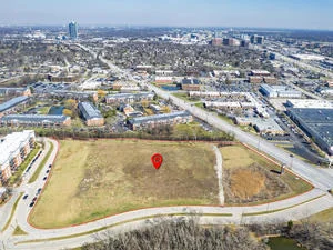 Photo of 1S625 Oakbrook Lake