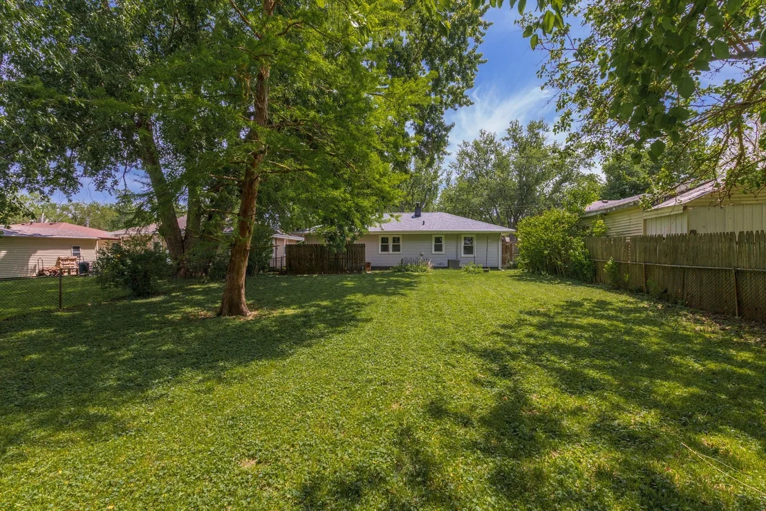 Photo of 906 Fairchild Avenue