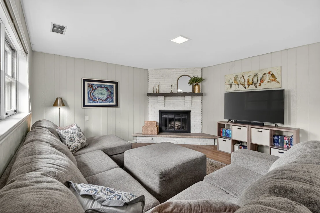Photo of 8632 Clifford Drive