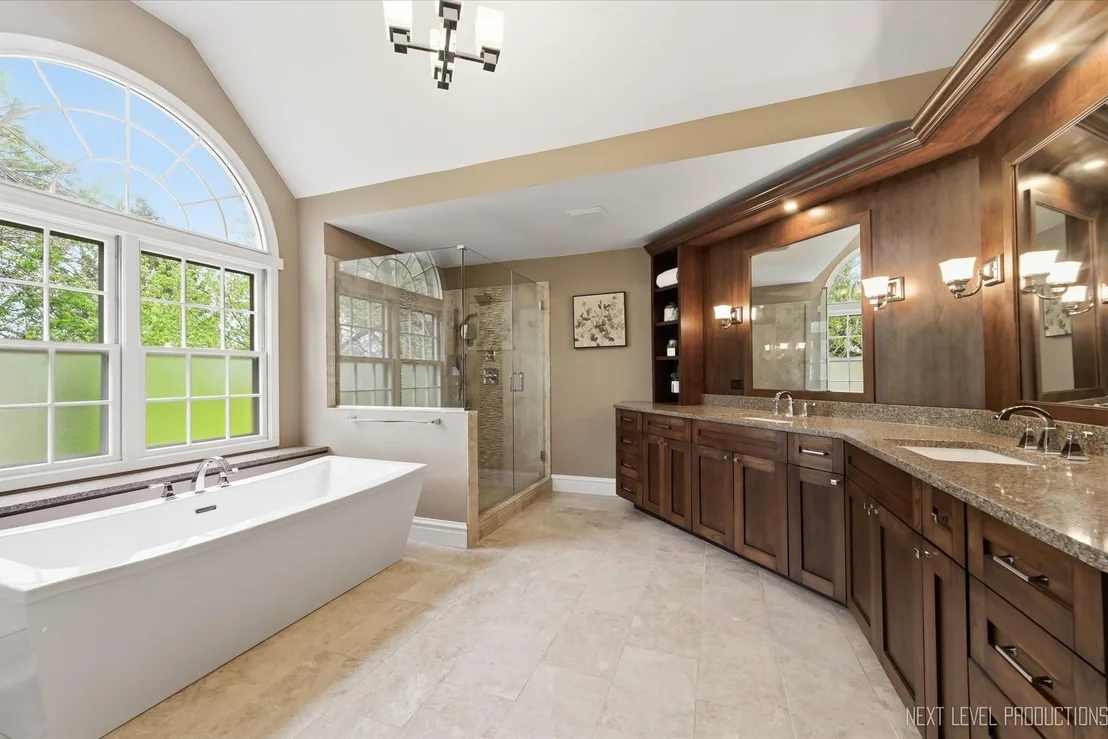 Photo of 1005 Stonehedge Road