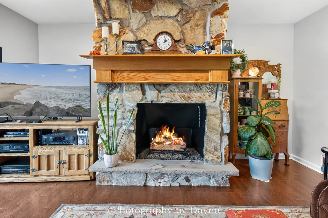 Photo of 2833 River Road