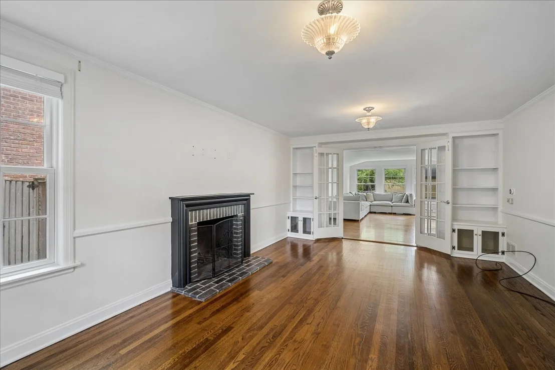 Photo of 1815 Oak Avenue