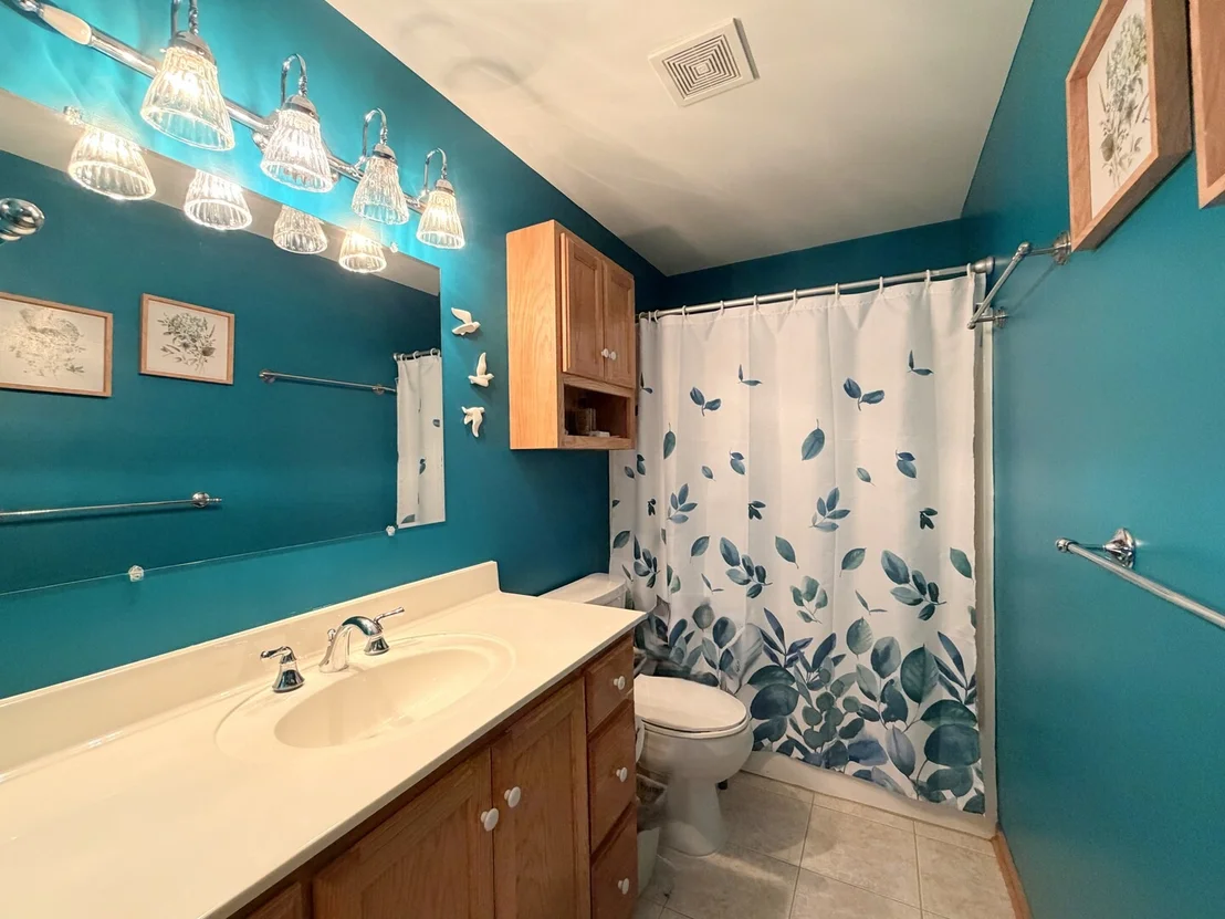 Photo of 1425 Argyle Lane N
