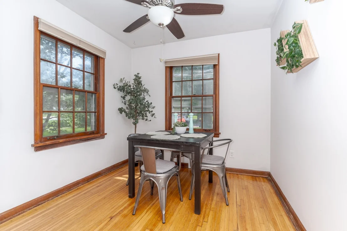 Photo of 821 Normal Avenue