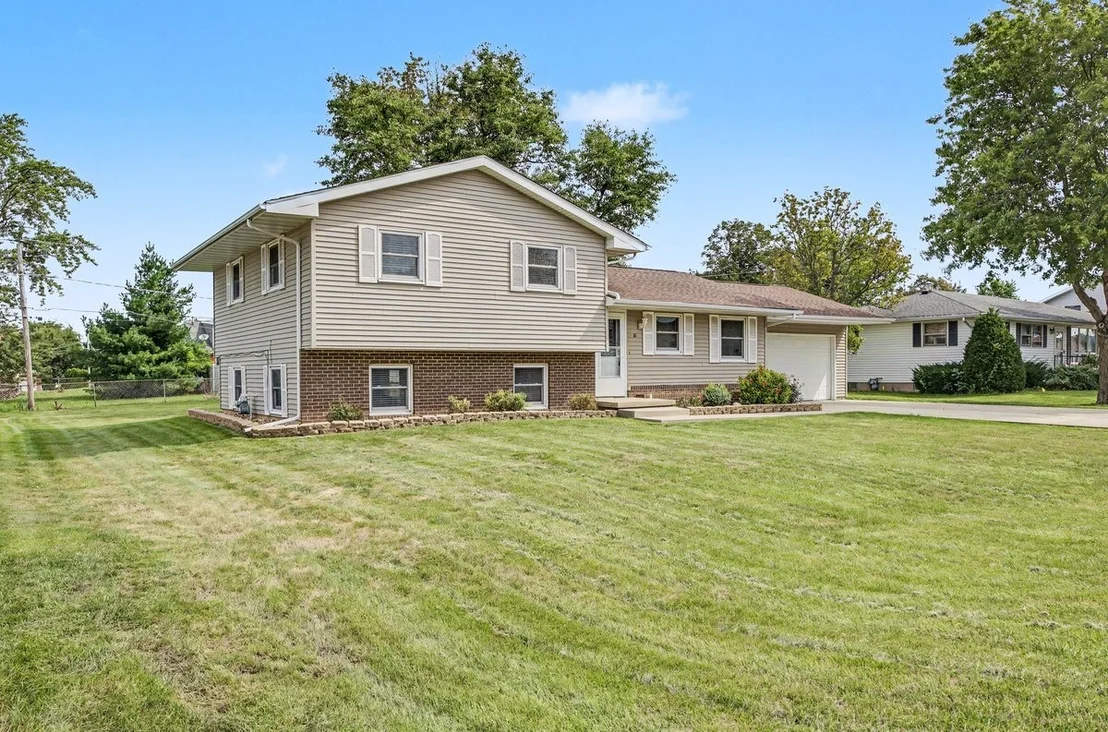 Photo of 10 Imperial Drive