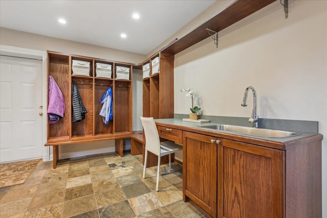 Photo of 1185 Hill Road