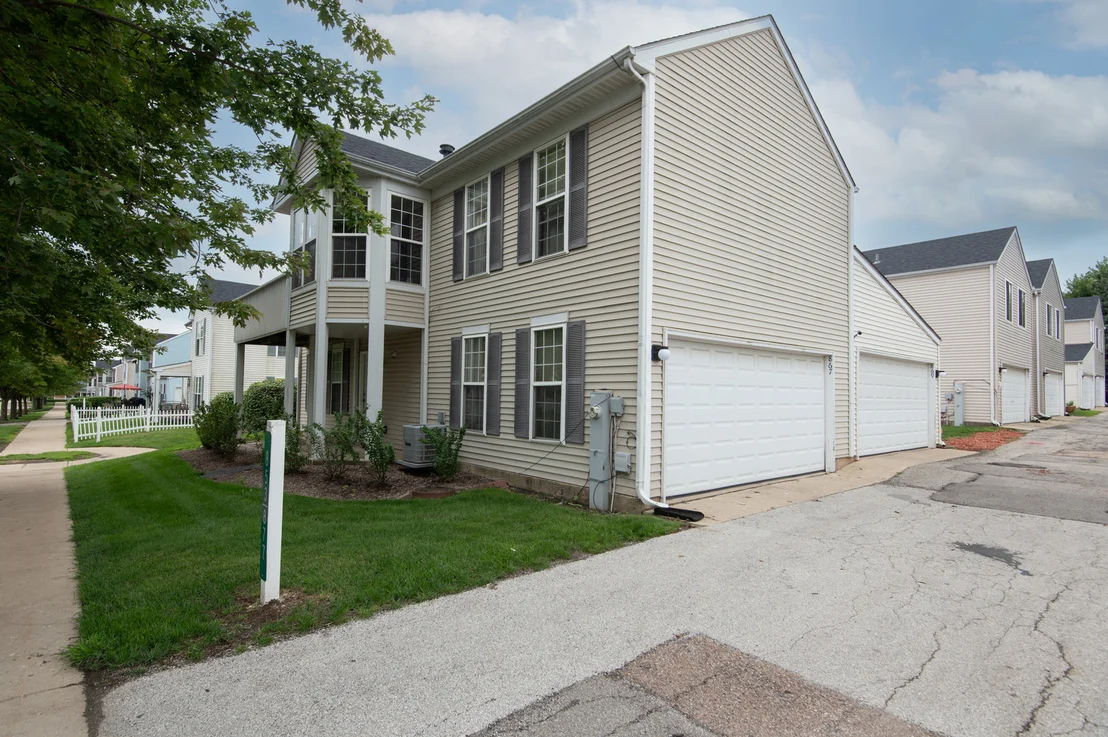 Photo of 867 Symphony Drive