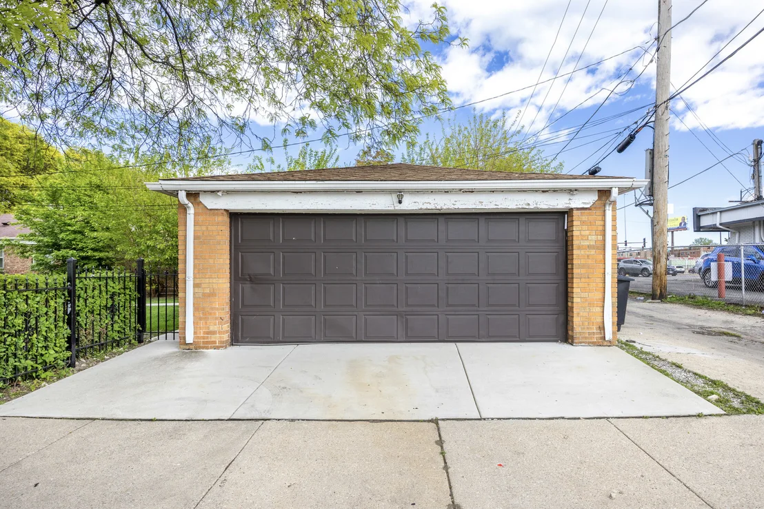Photo of 57 W 78th Place