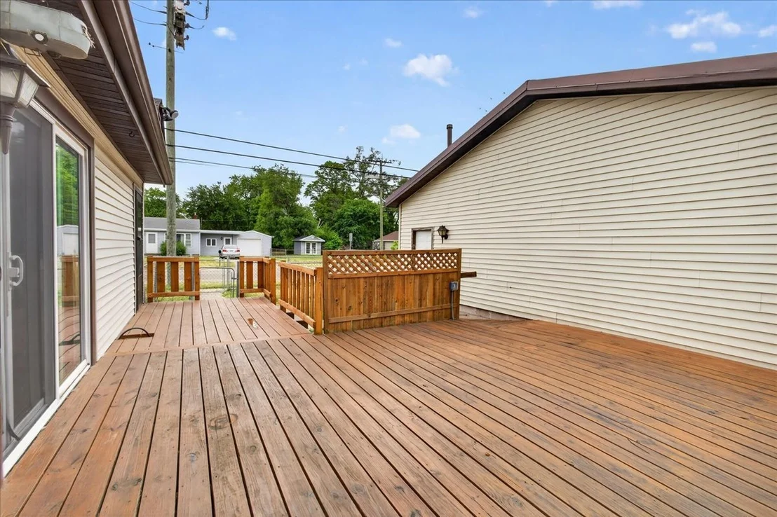 Photo of 302 Harlem Road