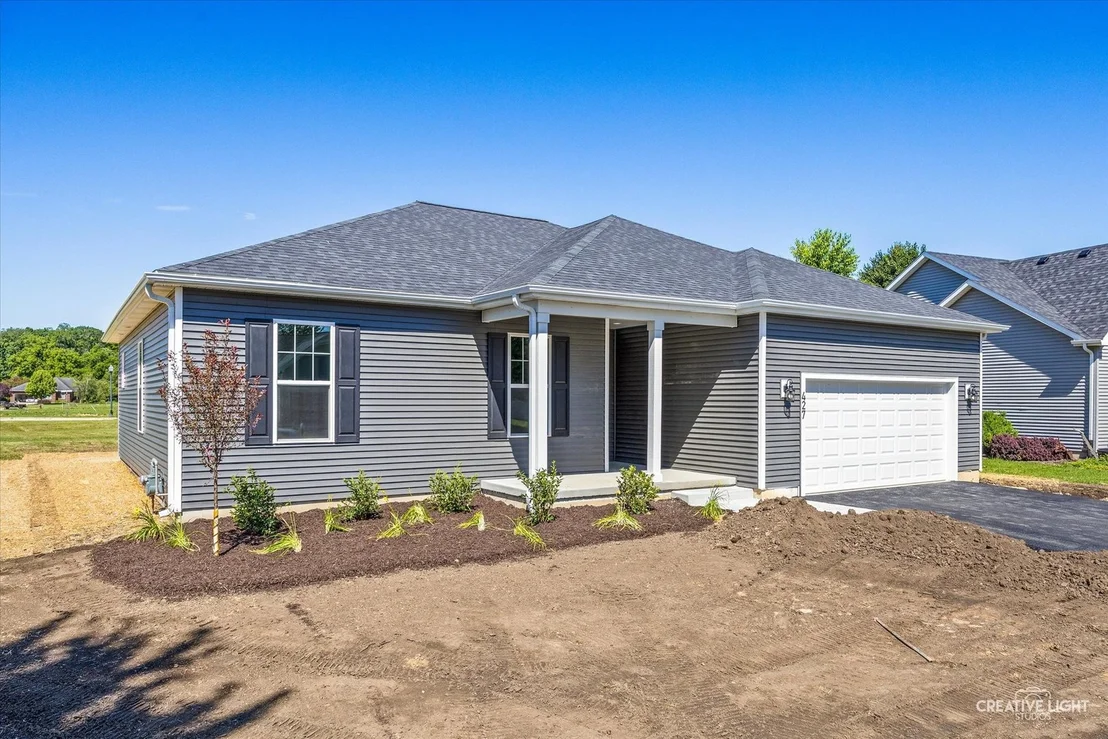 Photo of 427 Riverbend Drive