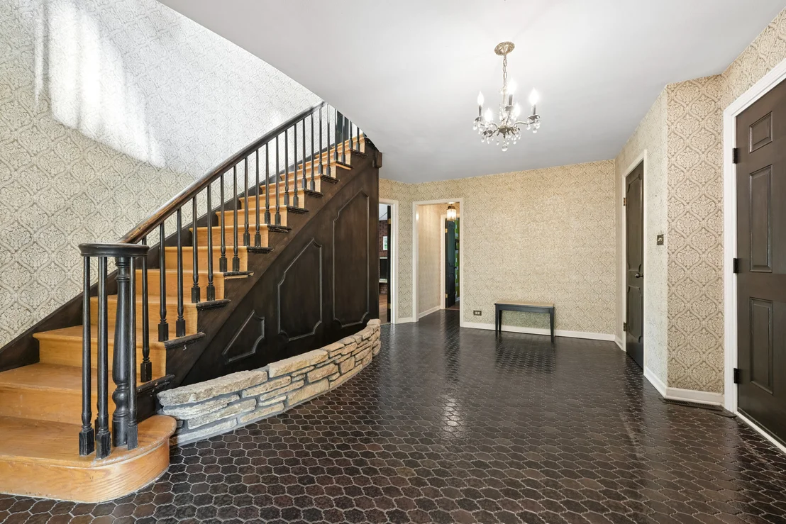 Photo of 937 Sutton Drive