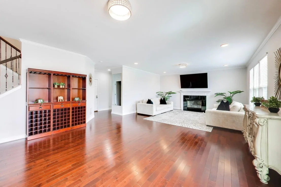 Photo of 8880 Pearsall Drive