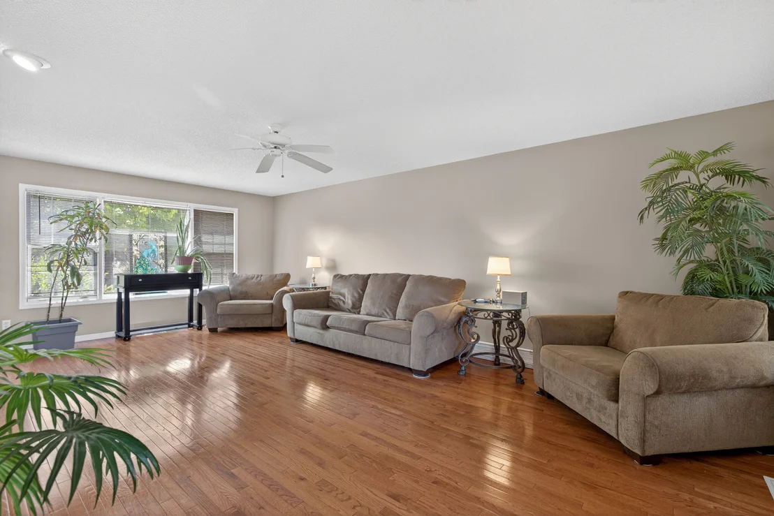 Photo of 817 Adrienne Avenue