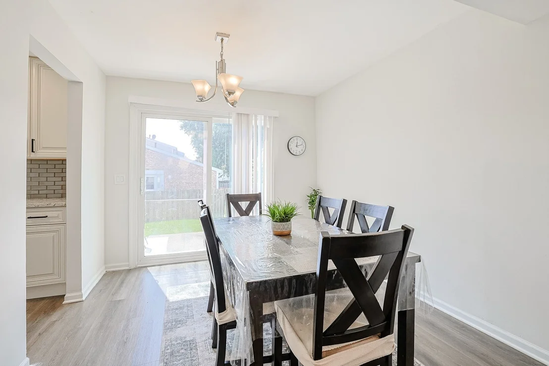 Photo of 293 Barclay Drive