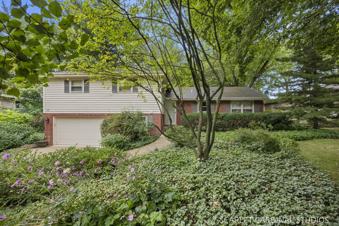 Photo of 16 Notre Dame Drive