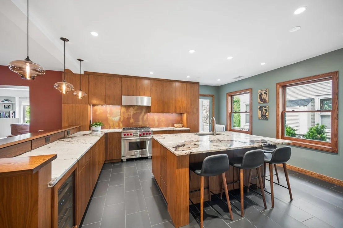 Photo of 1101 Forest Avenue