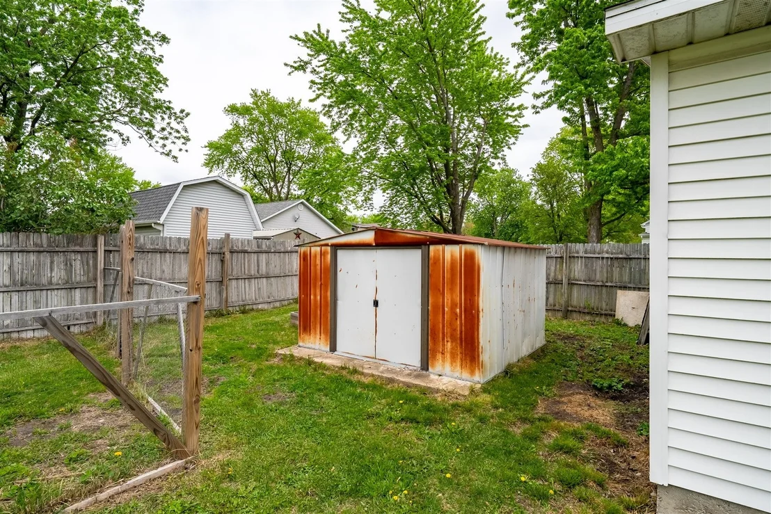 Photo of 357 W 3rd Street