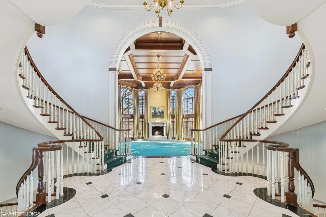 Photo of 560 Oak Knoll Road