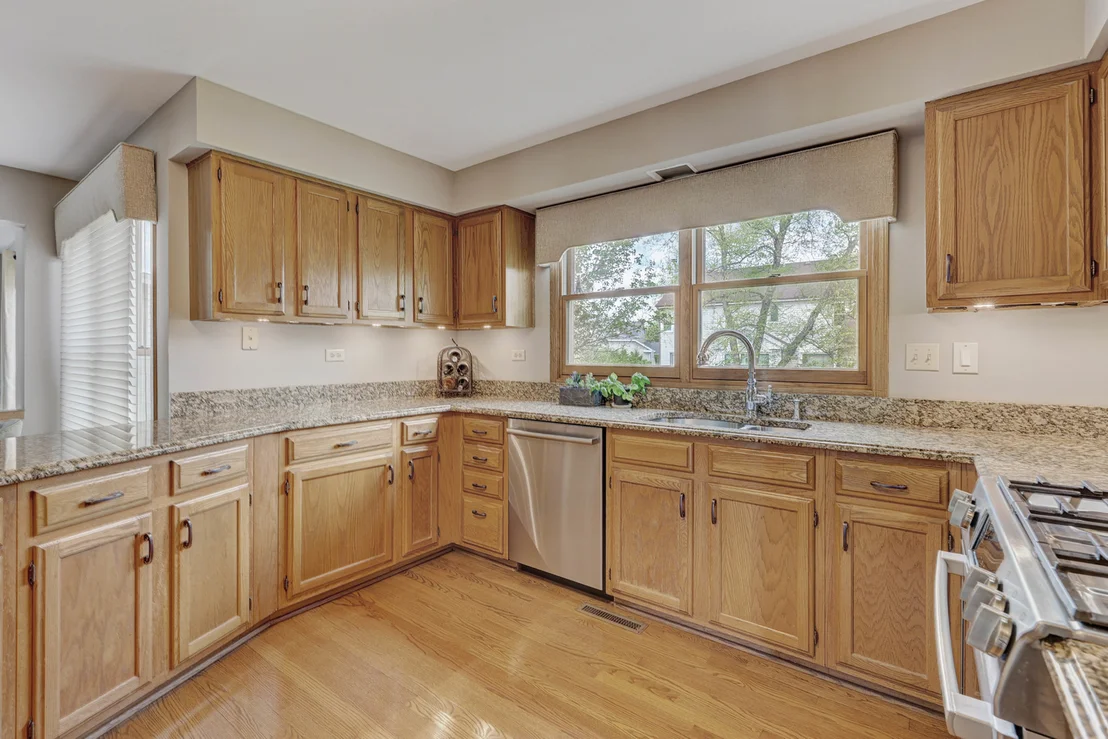 Photo of 4261 Oak Knoll Lane