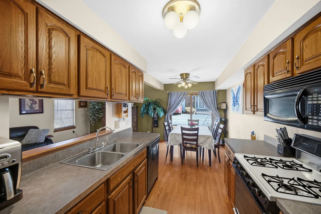 Photo of Unit 0 at 16054 85th Place