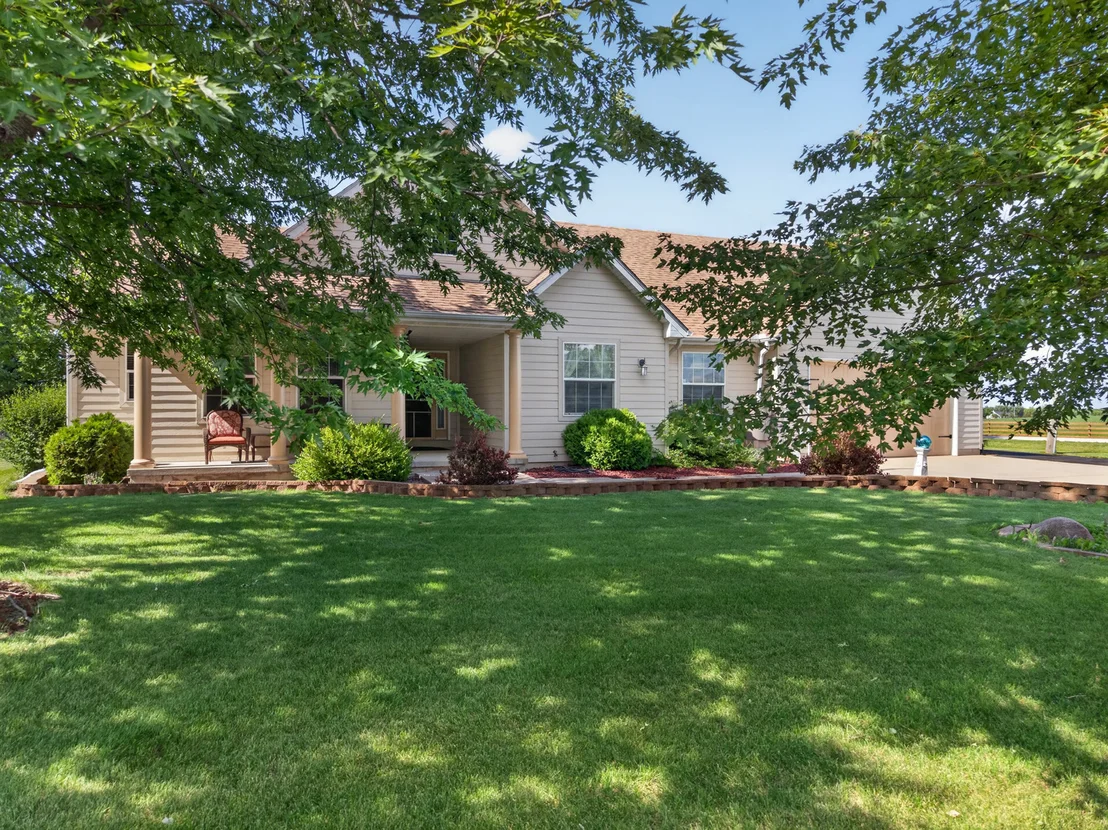 Photo of 701 Forrest Drive