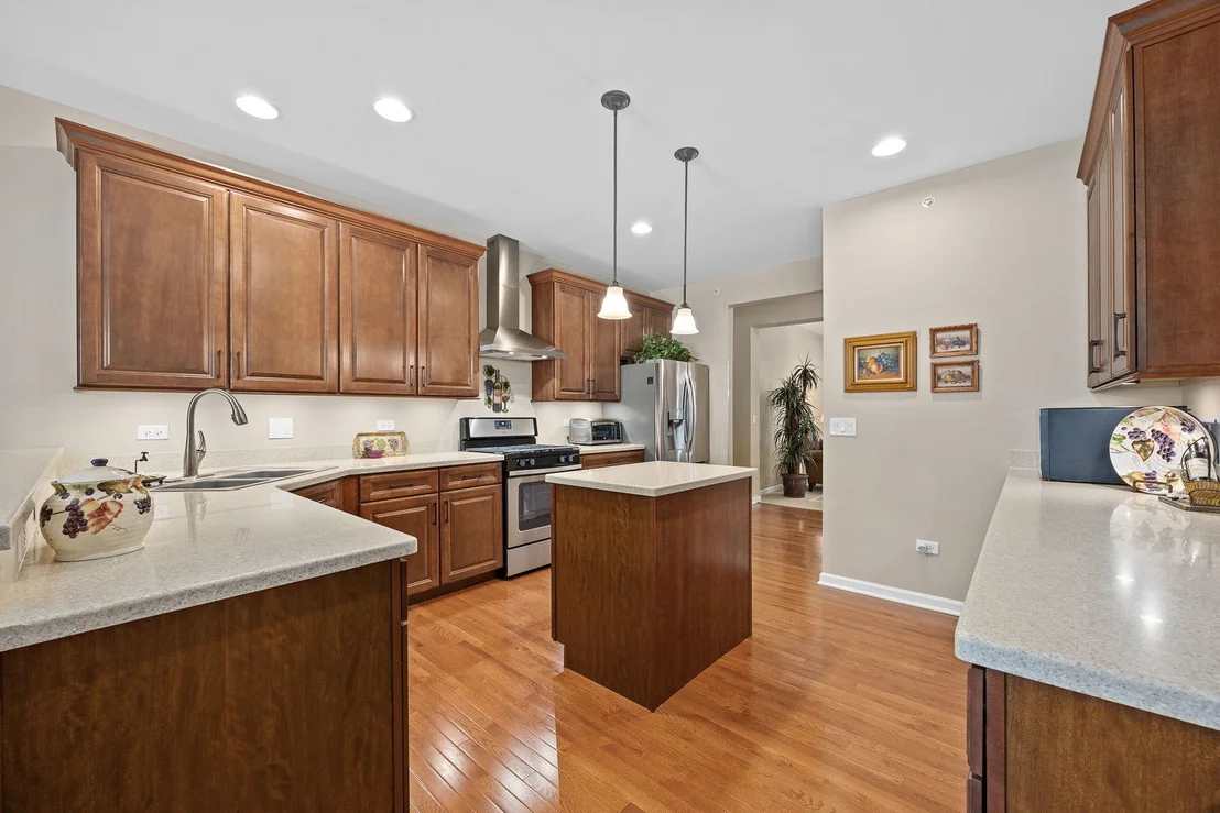 Photo of 1707 Pondview Drive
