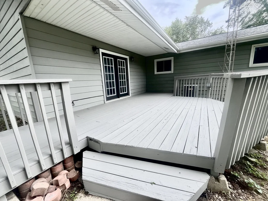 Photo of 370 KAREN Drive