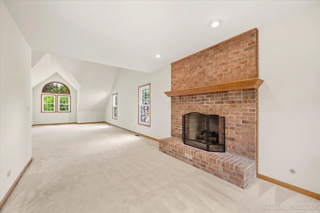 Photo of 1002 Thoroughbred Circle
