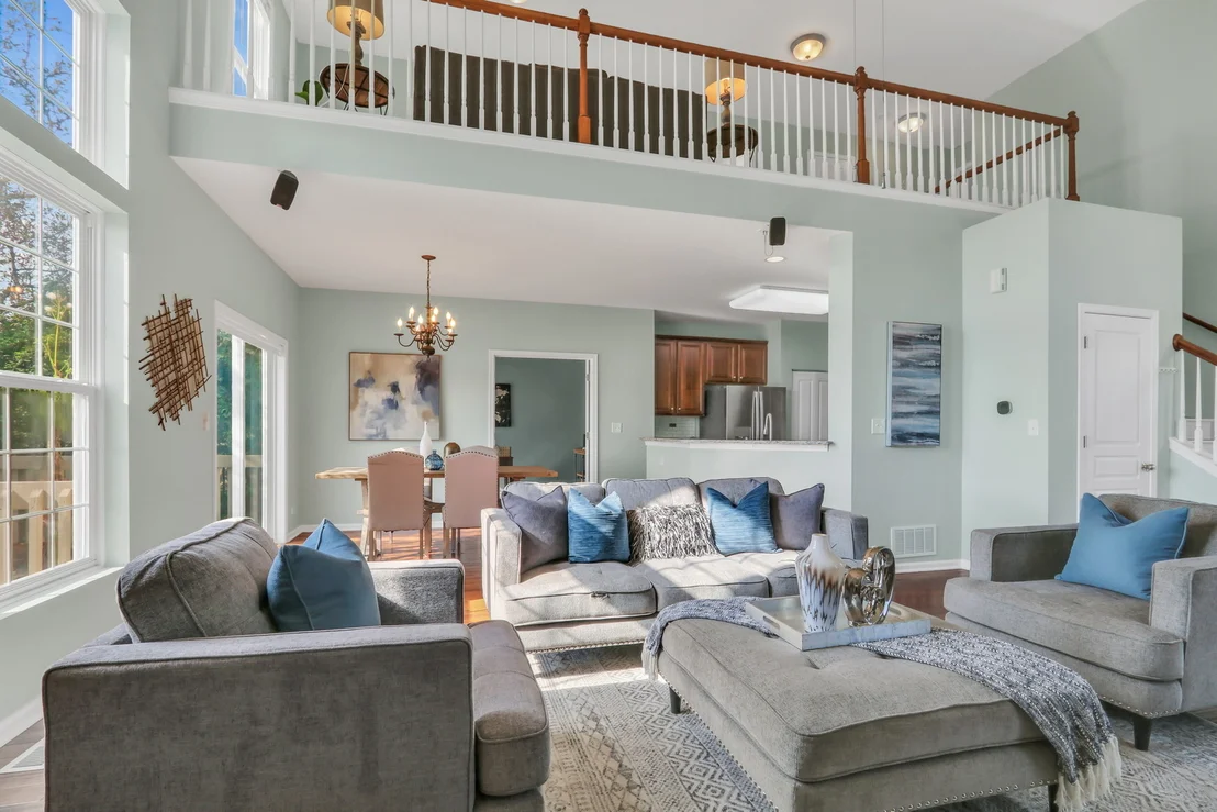 Photo of 2833 Waterfront Avenue