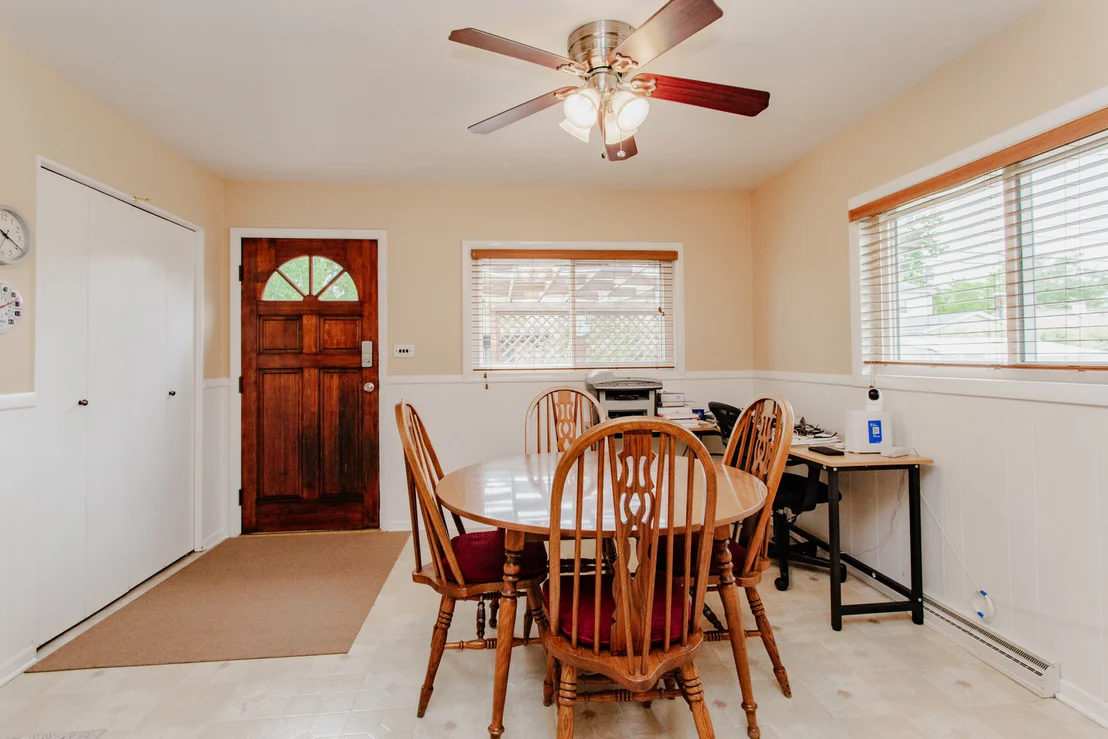 Photo of 818 Leahy Circle