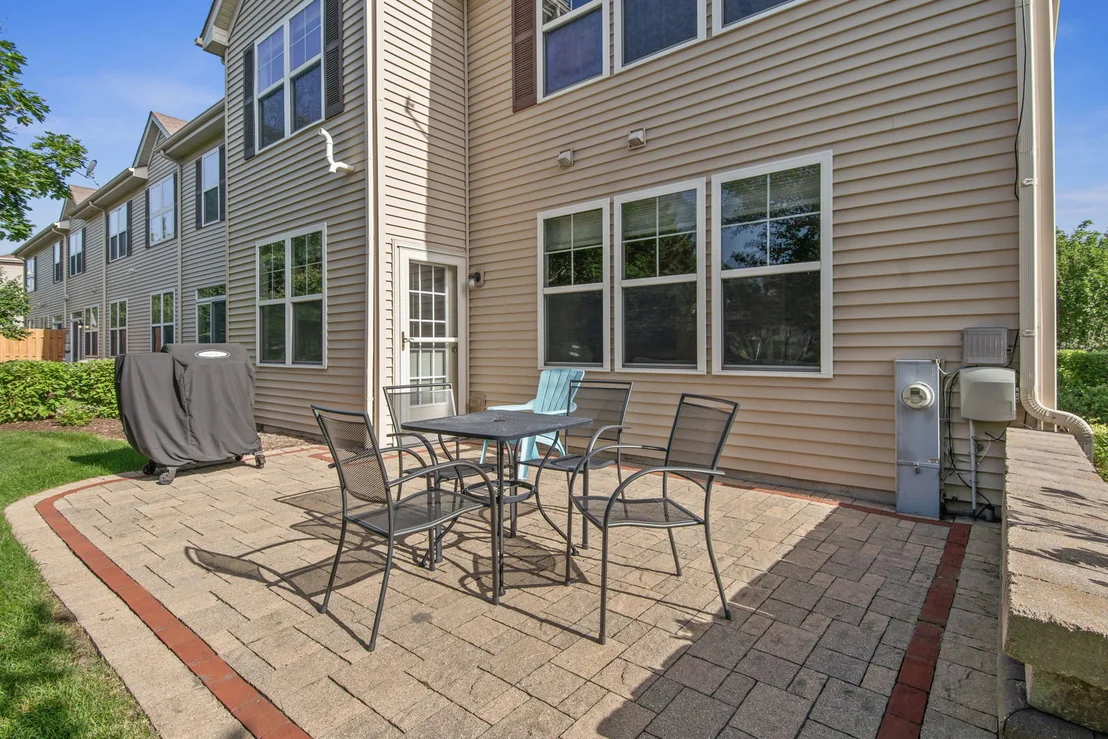 Photo of 1282 Newport Circle