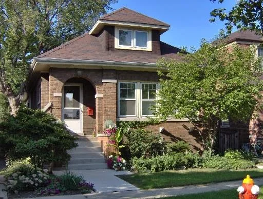 Photo of 1331 Dobson